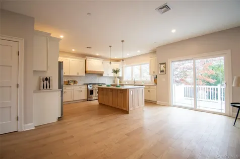 3004 Harbor Street Baldwin Harbor NY 11510