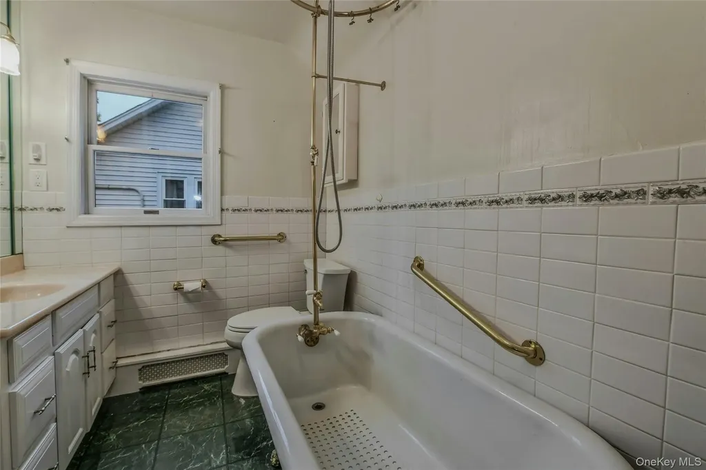 163 Jennings Avenue Patchogue NY 11772