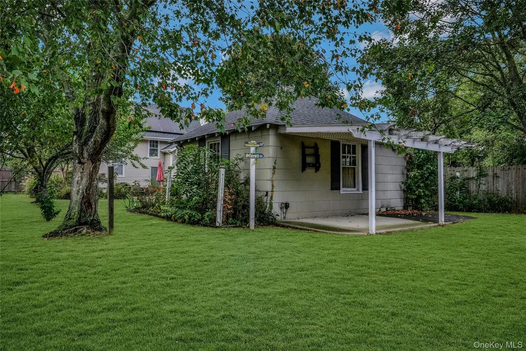 163 Jennings Avenue Patchogue NY 11772