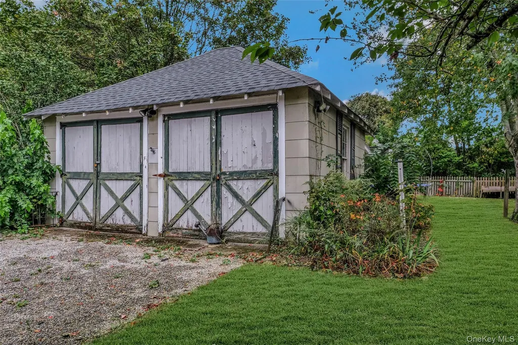 163 Jennings Avenue Patchogue NY 11772
