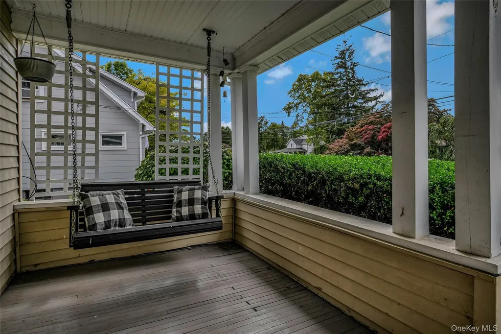 163 Jennings Avenue Patchogue NY 11772