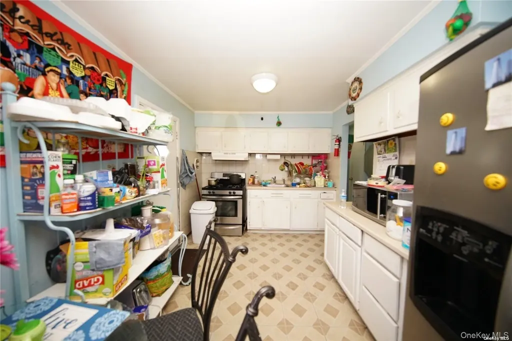 32 Stowe Place Hempstead NY 11550