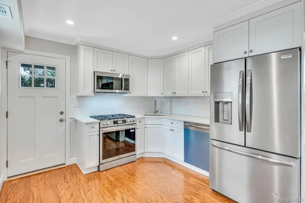 11 Lucille Lane Commack NY 11725