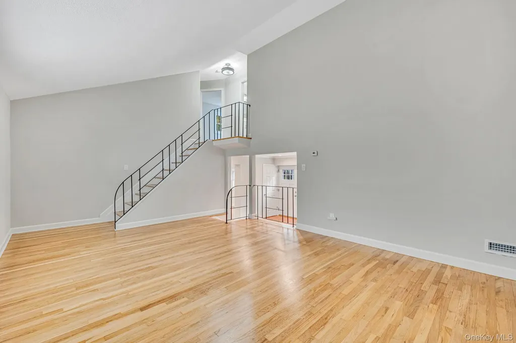 11 Lucille Lane Commack NY 11725