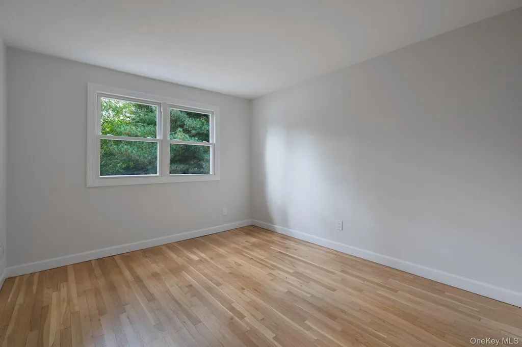 11 Lucille Lane Commack NY 11725