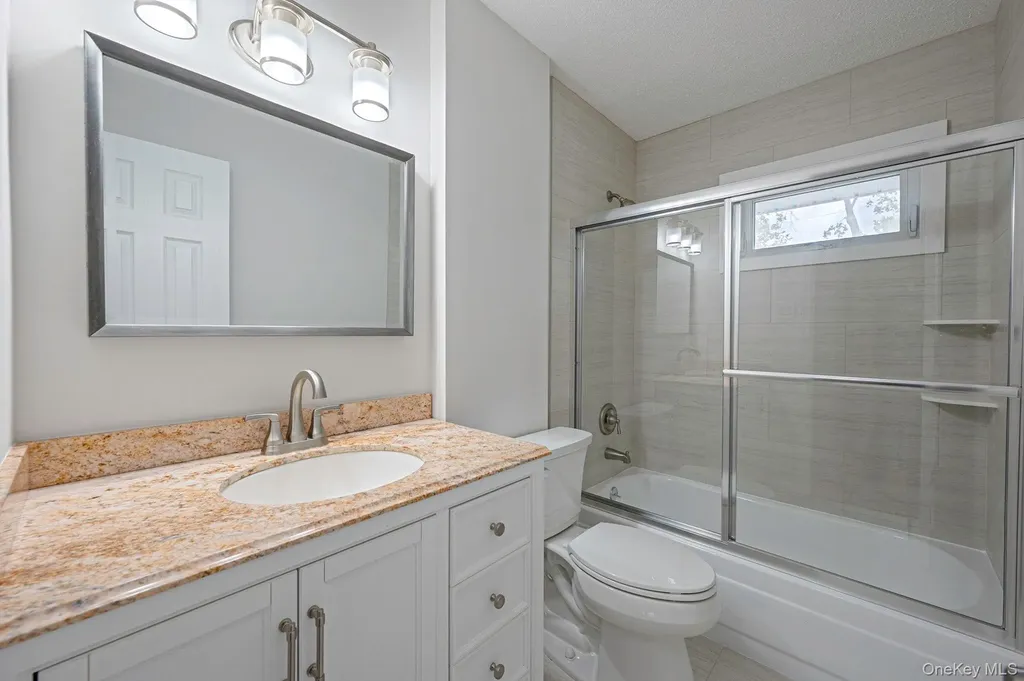 11 Lucille Lane Commack NY 11725