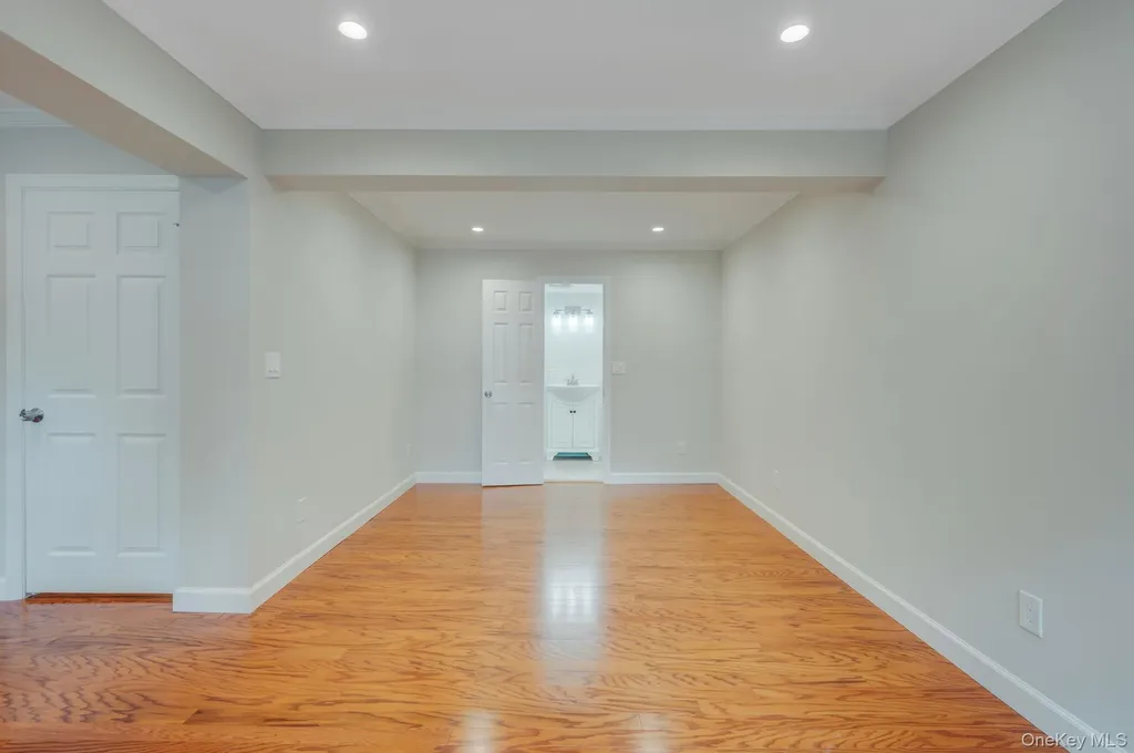 11 Lucille Lane Commack NY 11725