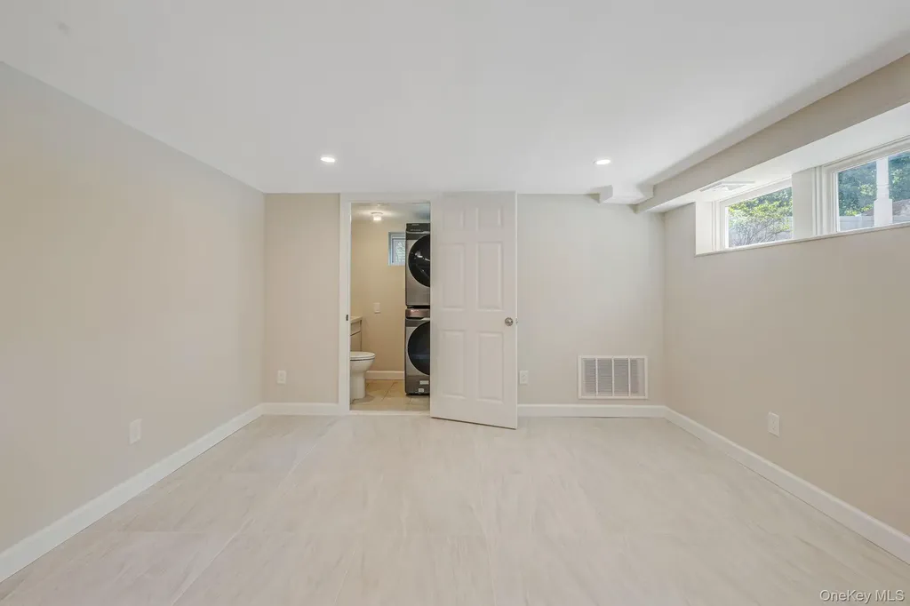 11 Lucille Lane Commack NY 11725