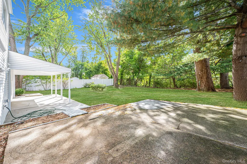 11 Lucille Lane Commack NY 11725