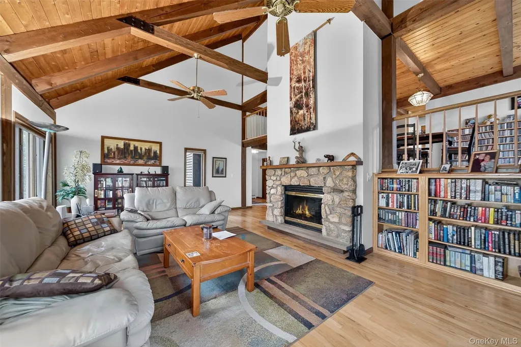 18 St Thomas Place Highland Falls NY 10928