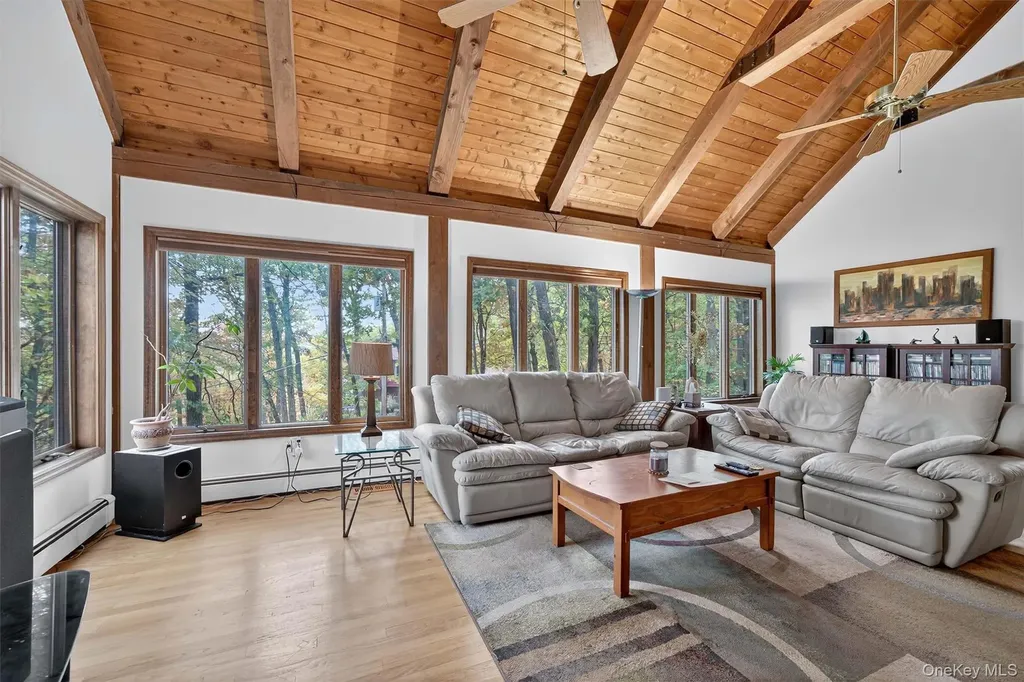 18 St Thomas Place Highland Falls NY 10928