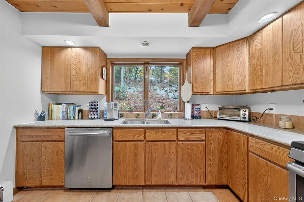 18 St Thomas Place Highland Falls NY 10928