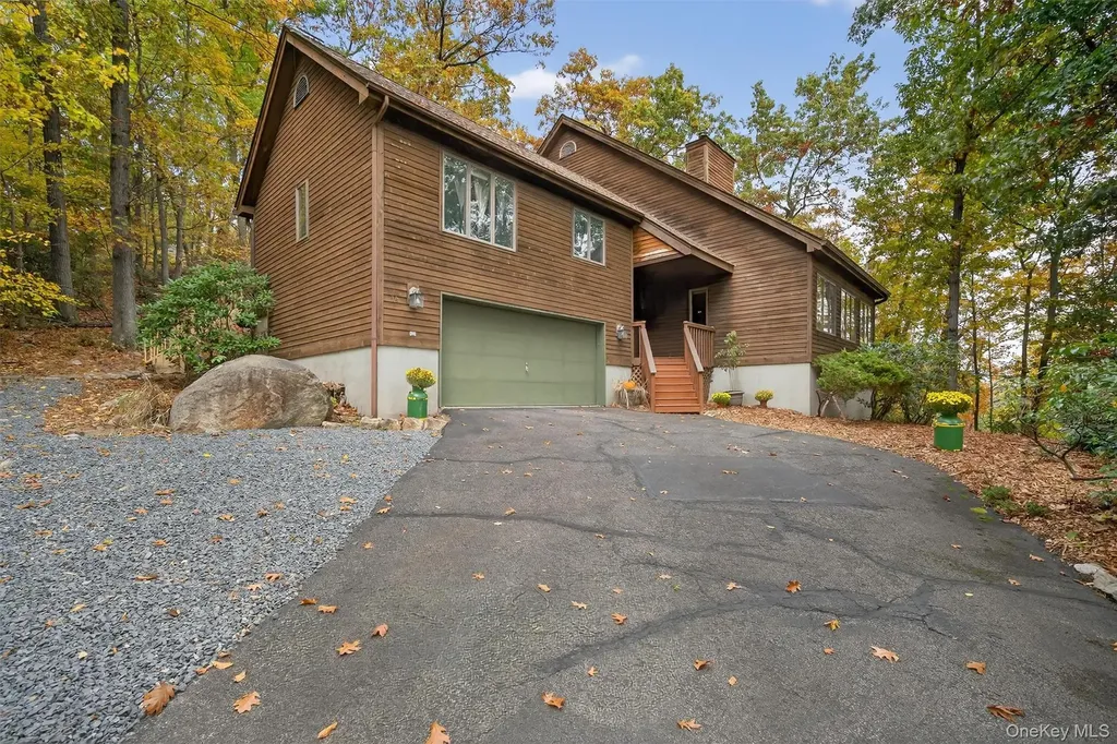 18 St Thomas Place Highland Falls NY 10928