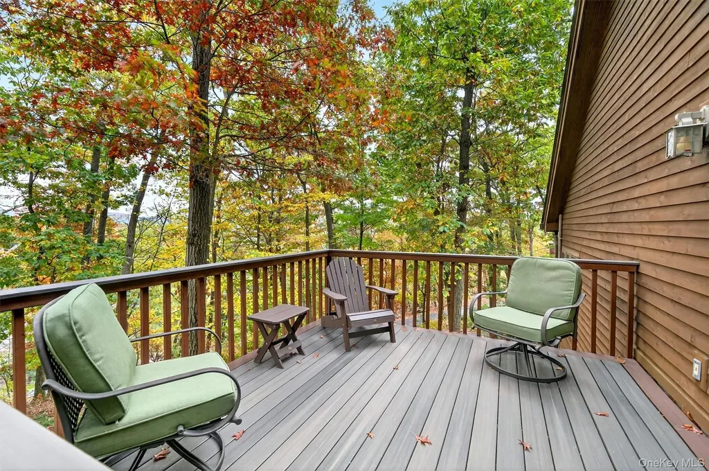 18 St Thomas Place Highland Falls NY 10928