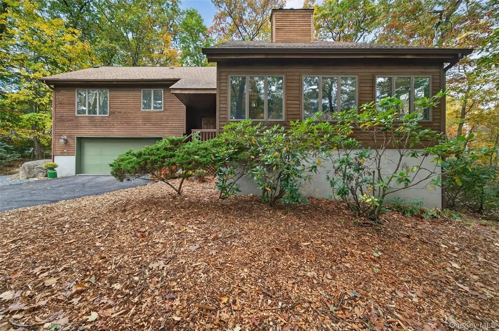18 St Thomas Place Highland Falls NY 10928