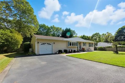 347 Wading River Road Manorville NY 11949