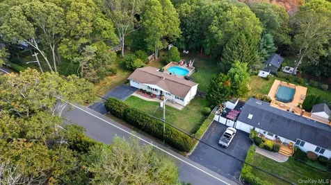 347 Wading River Road Manorville NY 11949