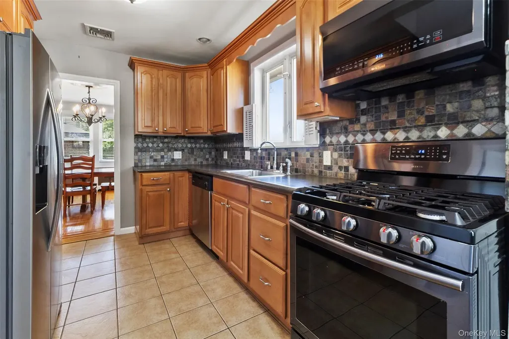 11 Crawford Street Yonkers NY 10705