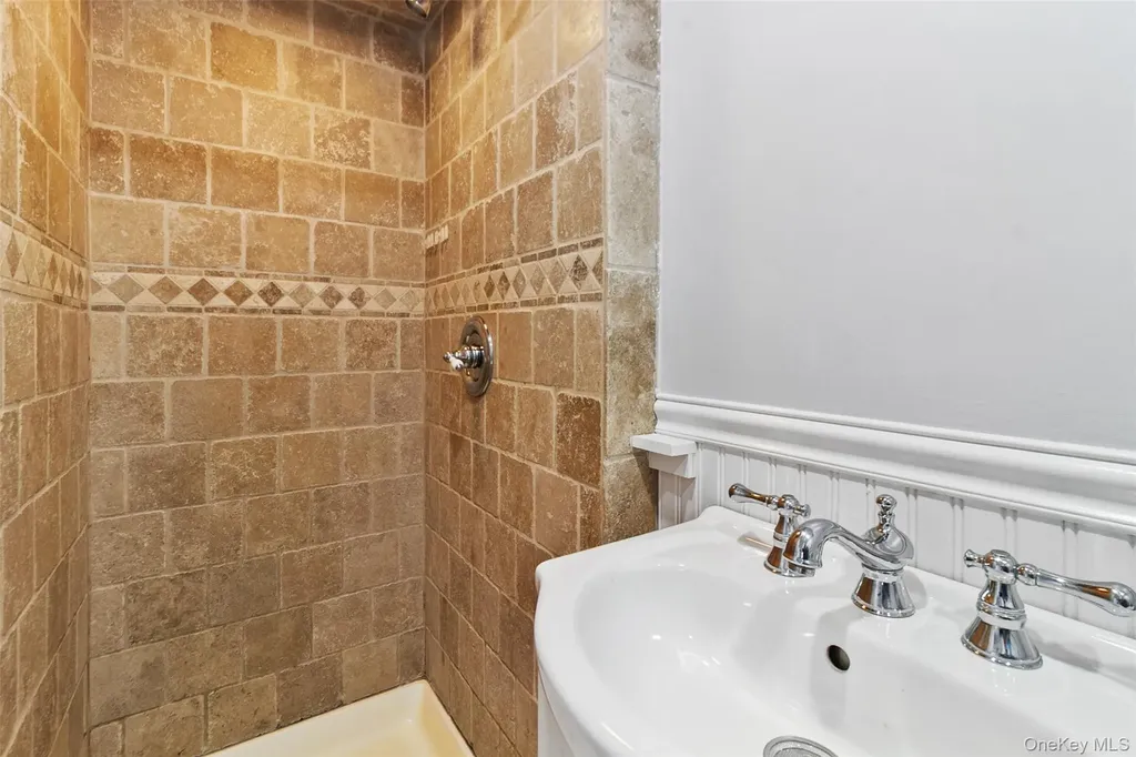 11 Crawford Street Yonkers NY 10705