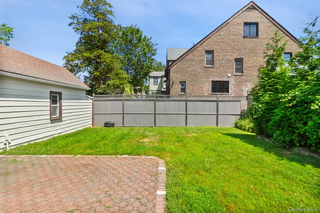 11 Crawford Street Yonkers NY 10705