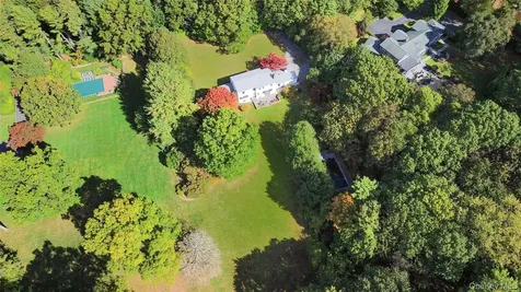 897 Ripley Lane Muttontown NY 11771