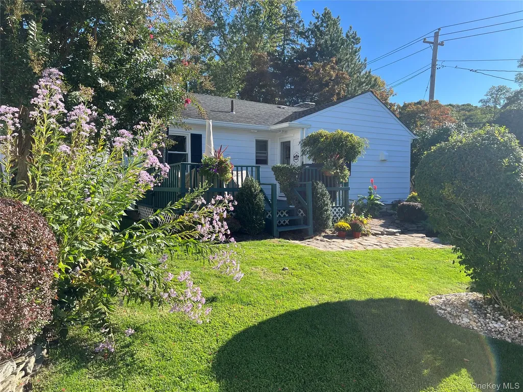 2 Overlook Drive Huntington NY 11743