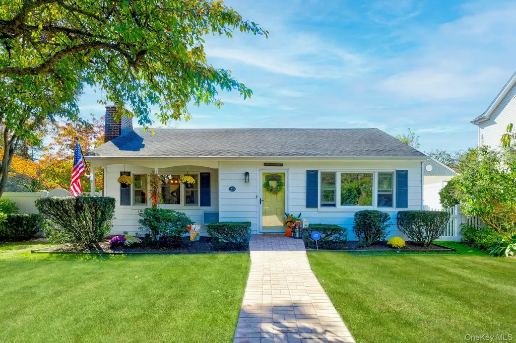 2 Overlook Drive Huntington NY 11743