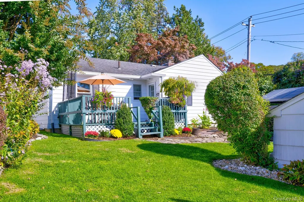 2 Overlook Drive Huntington NY 11743