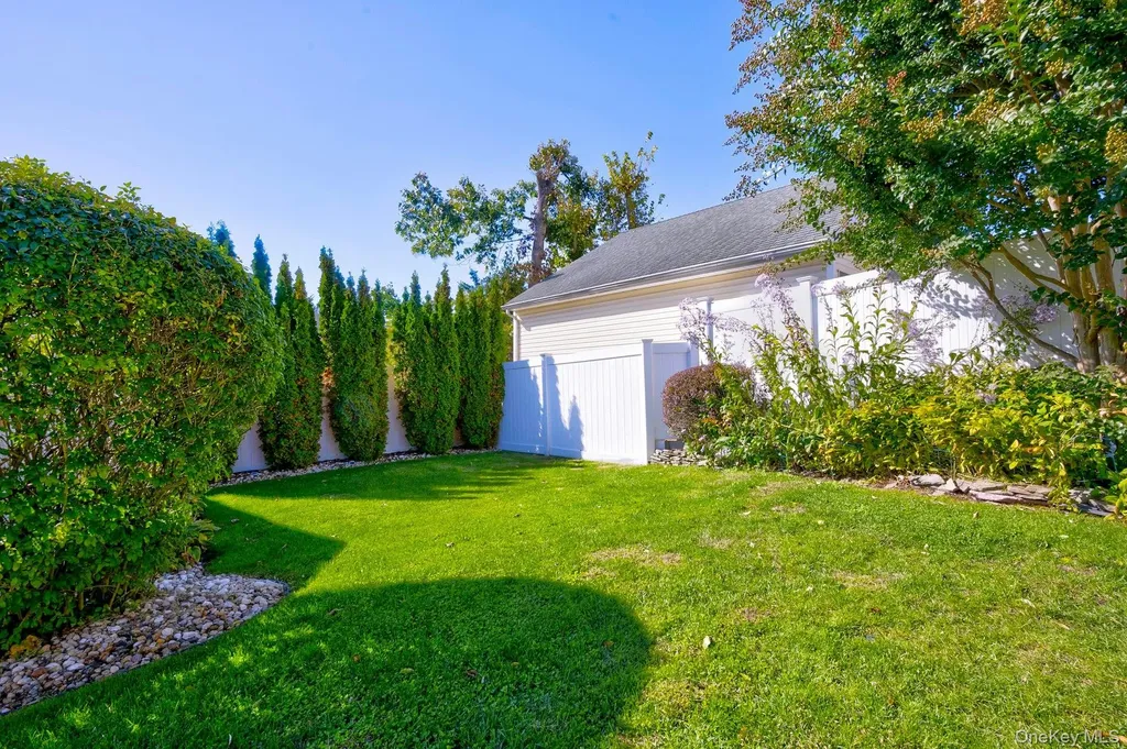 2 Overlook Drive Huntington NY 11743