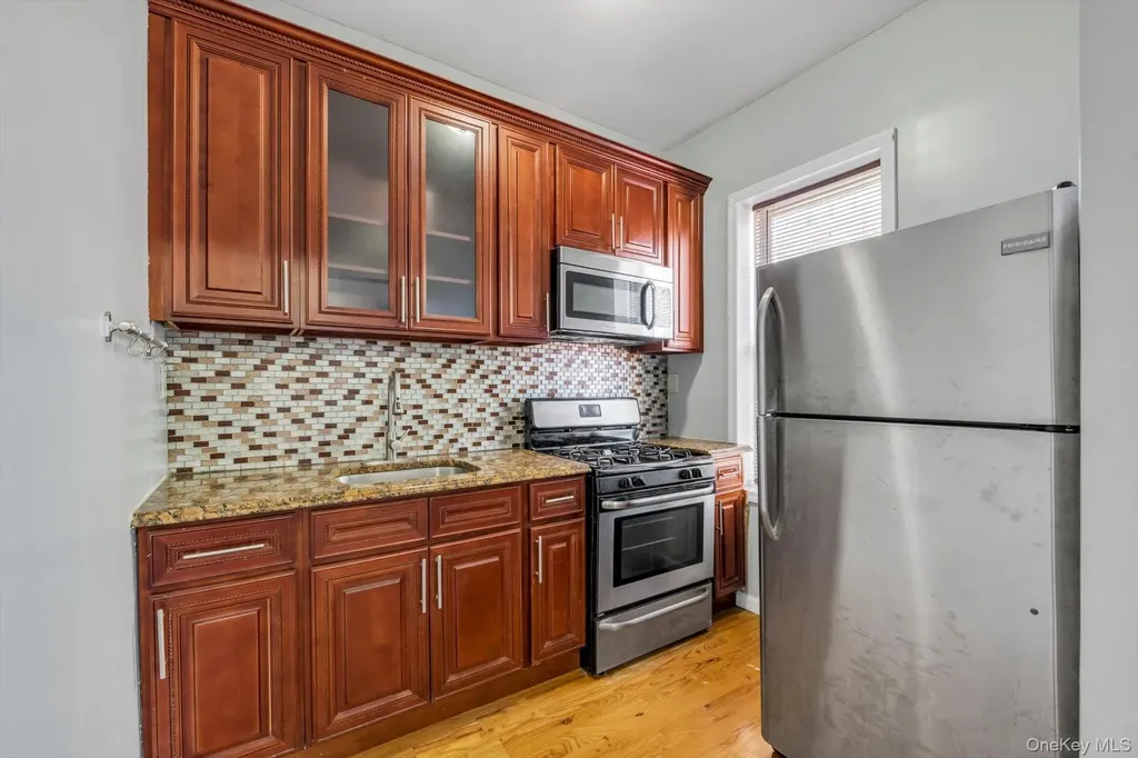 197 Nichols Avenue Brooklyn NY 11208