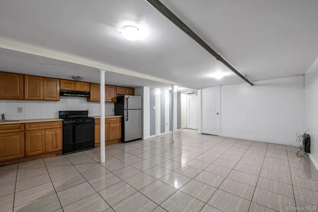 197 Nichols Avenue Brooklyn NY 11208