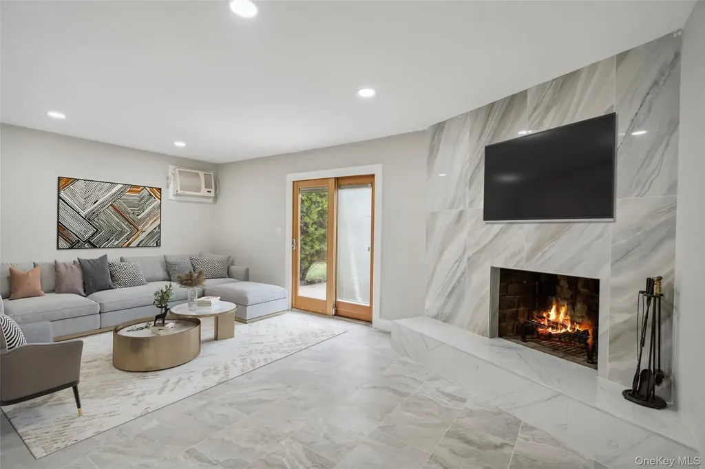 36 Pinewood Drive Commack NY 11725