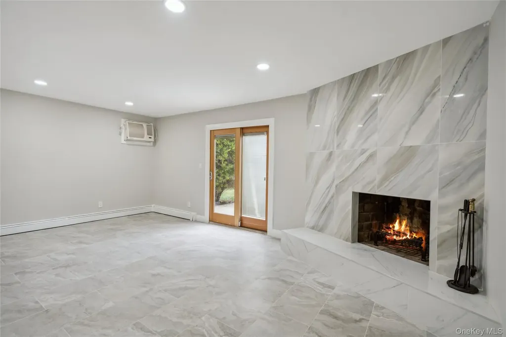 36 Pinewood Drive Commack NY 11725