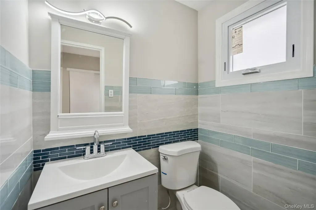 36 Pinewood Drive Commack NY 11725
