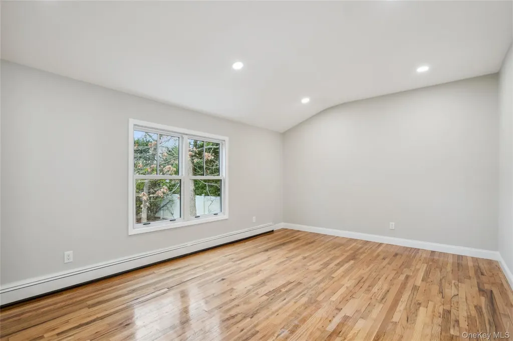 36 Pinewood Drive Commack NY 11725