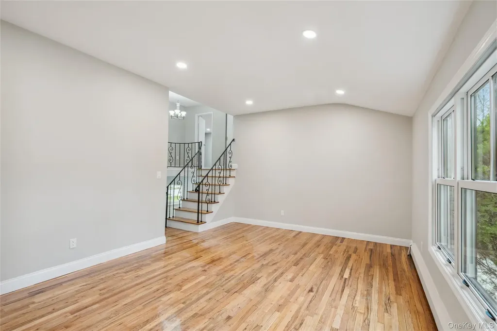 36 Pinewood Drive Commack NY 11725
