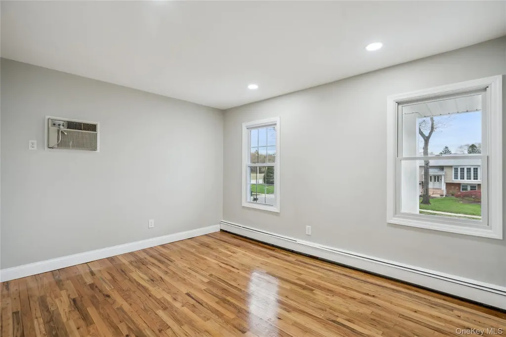 36 Pinewood Drive Commack NY 11725