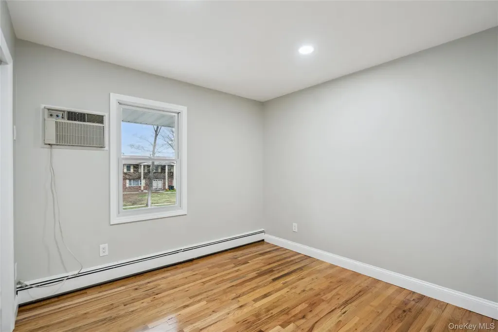 36 Pinewood Drive Commack NY 11725