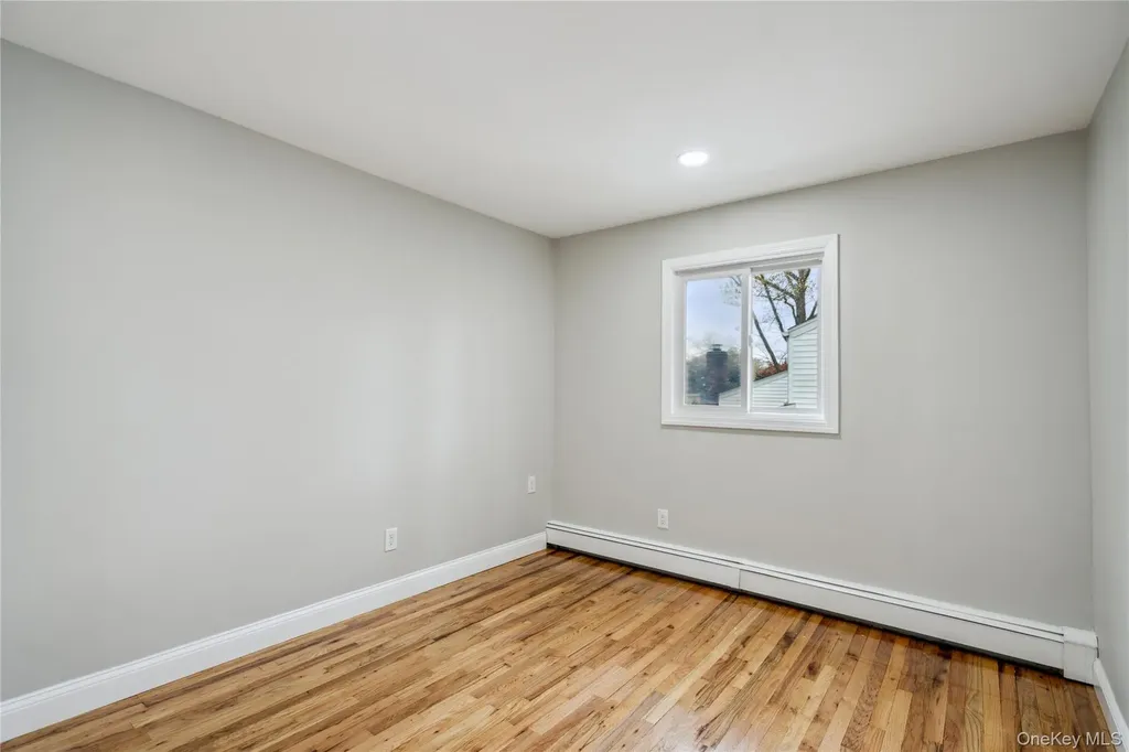 36 Pinewood Drive Commack NY 11725
