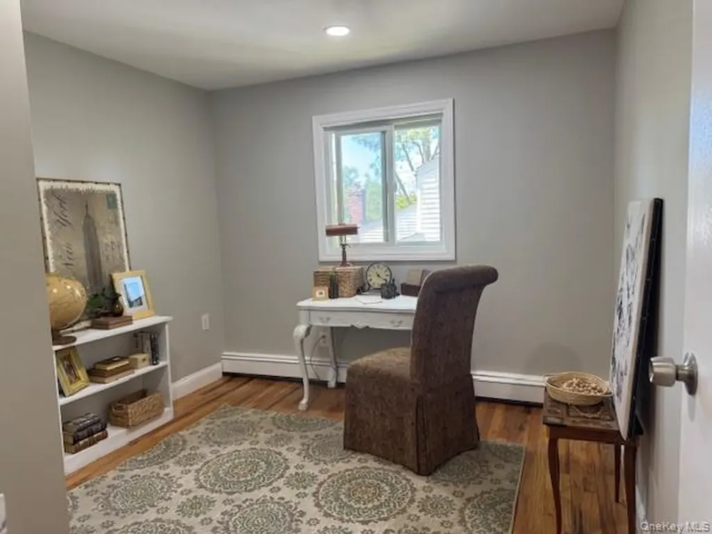 36 Pinewood Drive Commack NY 11725
