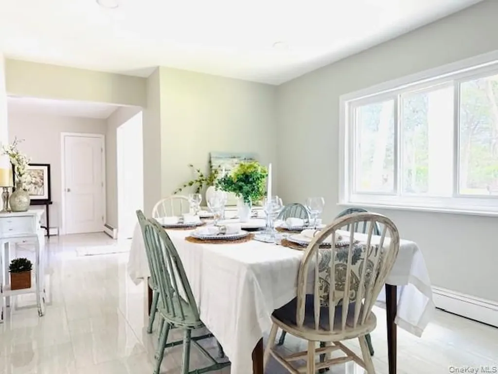 36 Pinewood Drive Commack NY 11725