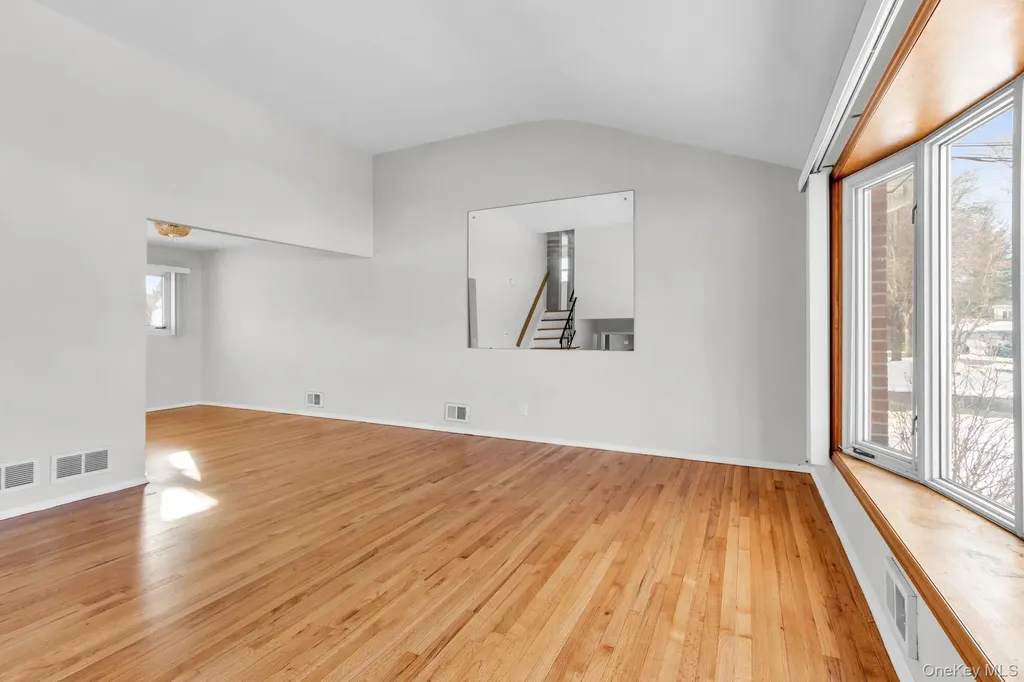 60 Hoffman Lane Blauvelt NY 10913