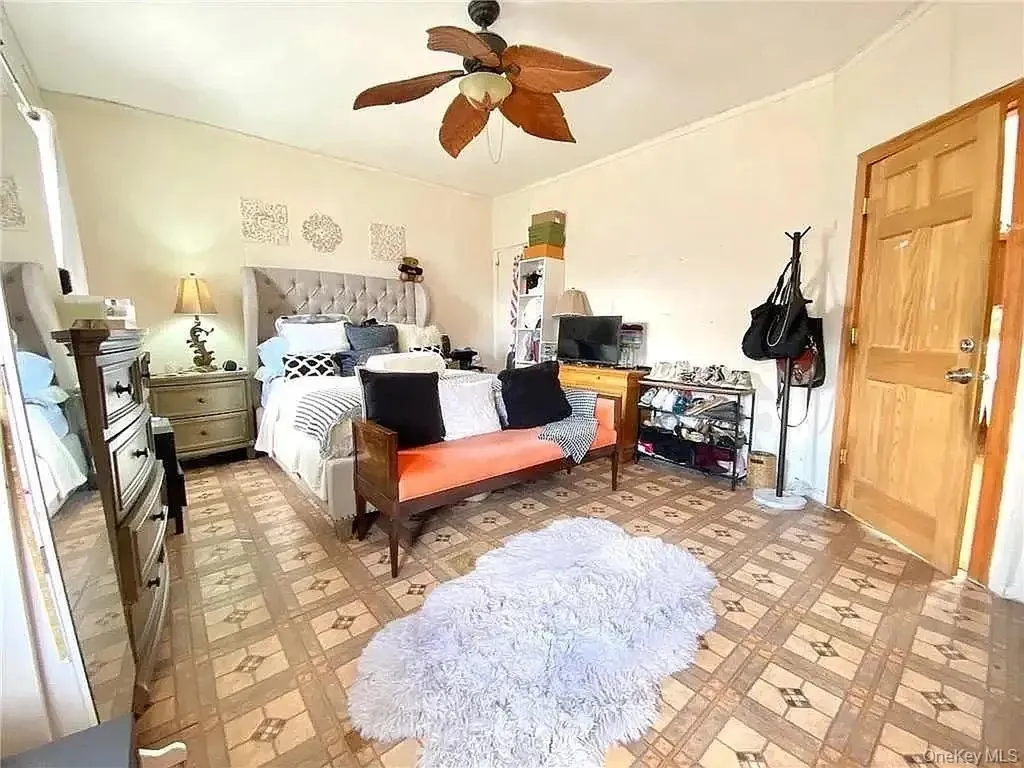 9 Adler Place Brooklyn NY 11208