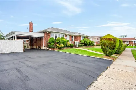 111 Michael Place Bethpage NY 11714