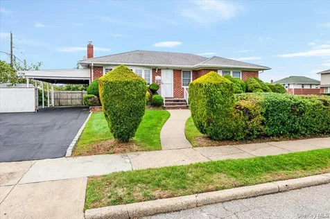 111 Michael Place Bethpage NY 11714