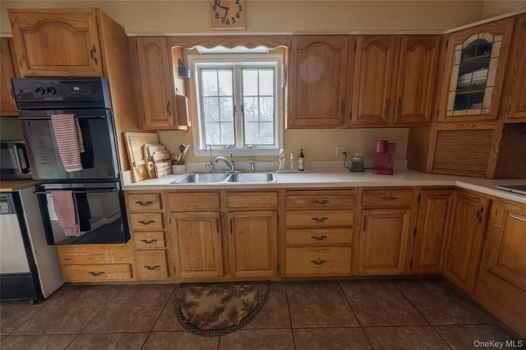 5028-5030 Rt-82 Millbrook NY 12578