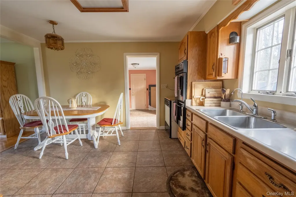 5028-5030 Rt-82 Millbrook NY 12578