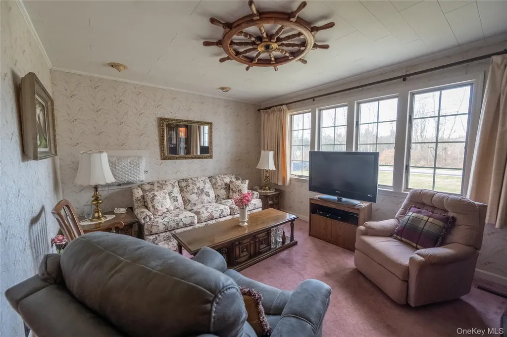 5028-5030 Rt-82 Millbrook NY 12578