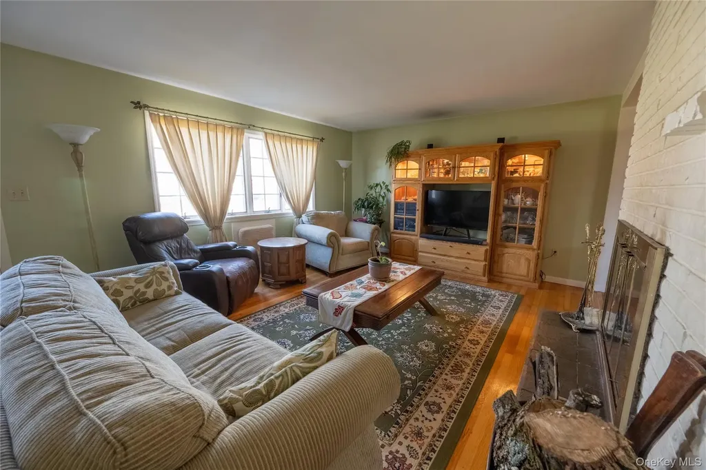 5028-5030 Rt-82 Millbrook NY 12578