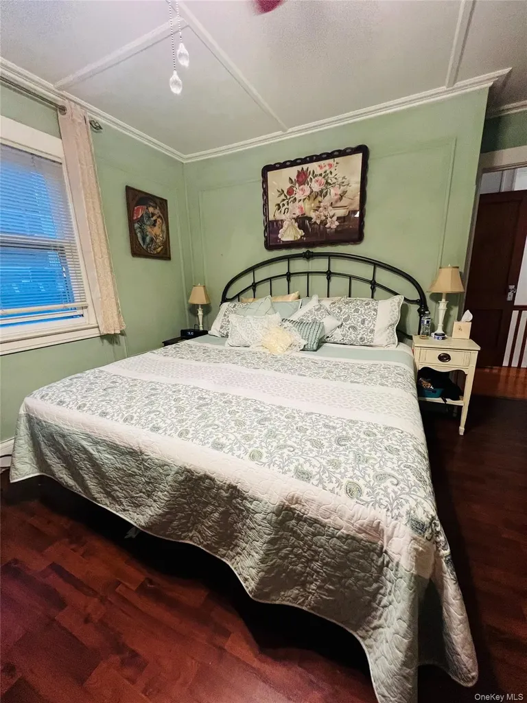512 Logan Avenue Bronx NY 10465